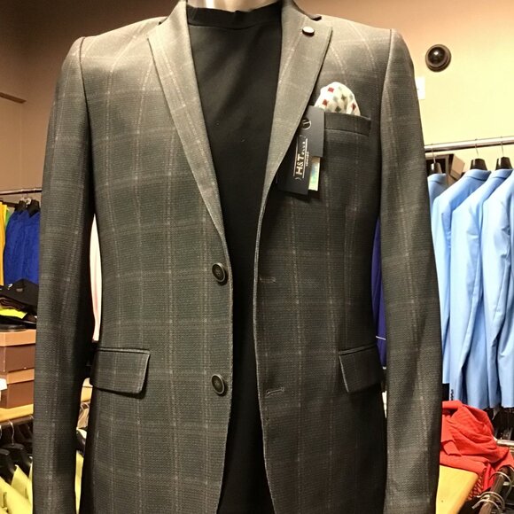 AFFORDABLE BLAZERS - Picture 5 of 7